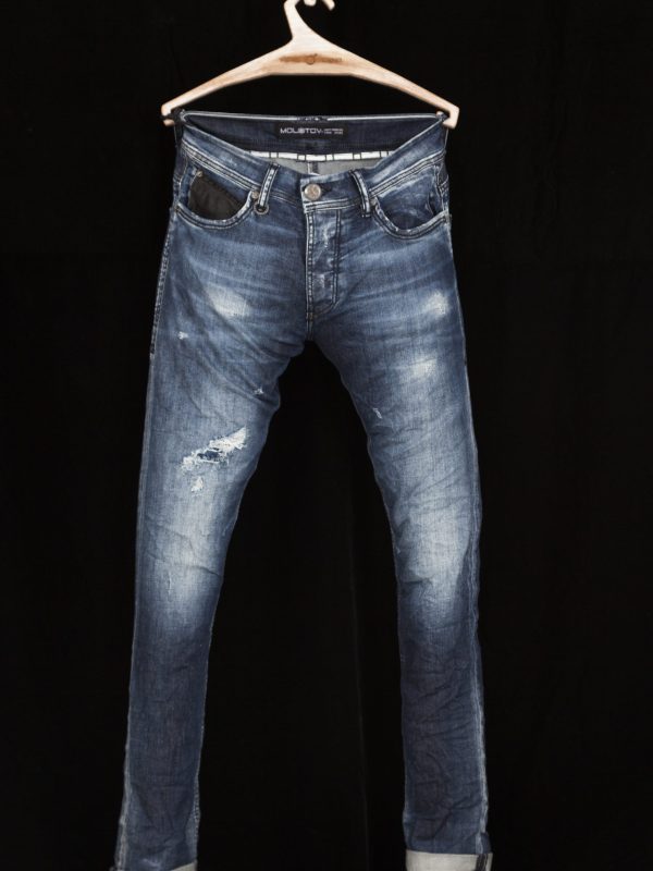 683_SEFF_800-FRONT