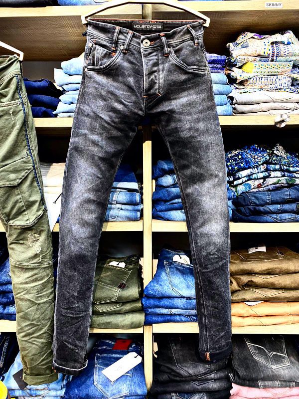 Molotov Jeans 711 Eric Black