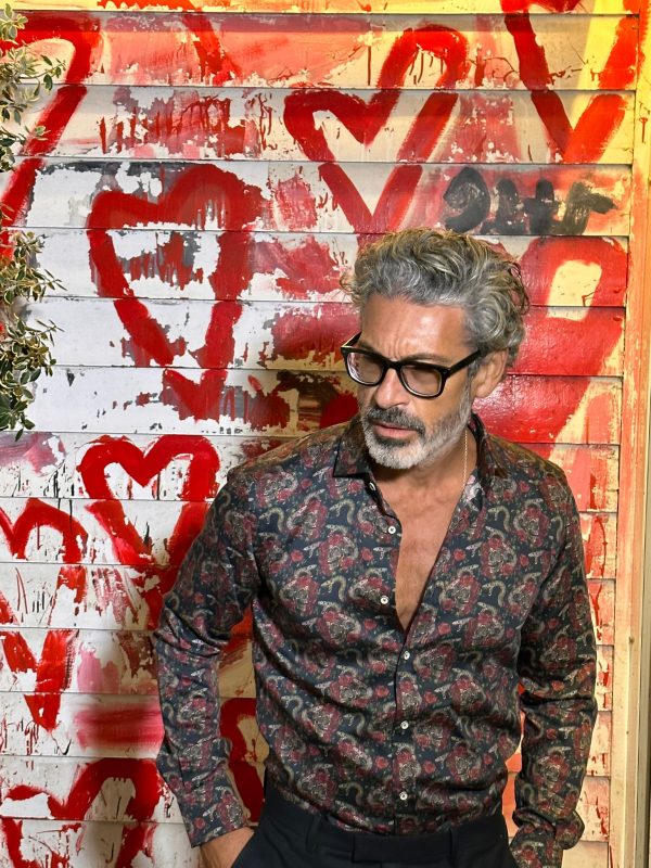 Camisa Monttesco Estampado Fantasia Serpiente y Rosas