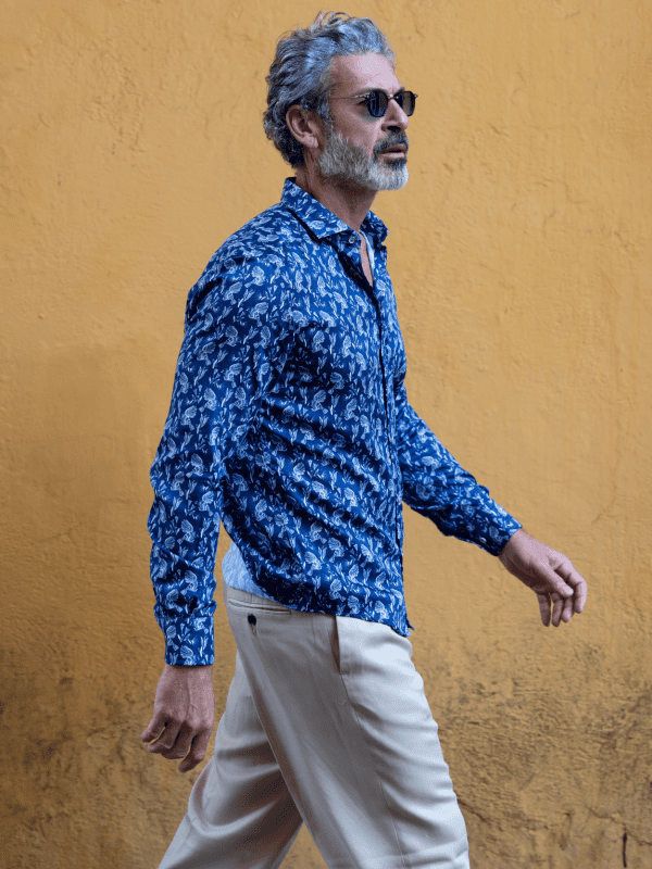 Camisa Monttesco Fantasía estampada pájaros azules