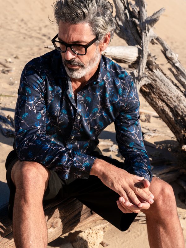 Camisa Monttesco Estampada Fantasía negra con dorado